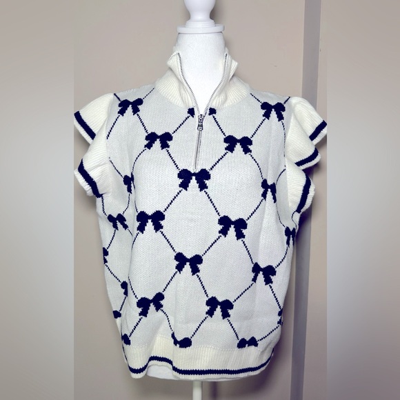 Trendy white and black bow print sweater - winter/fall - Picture 2 of 10